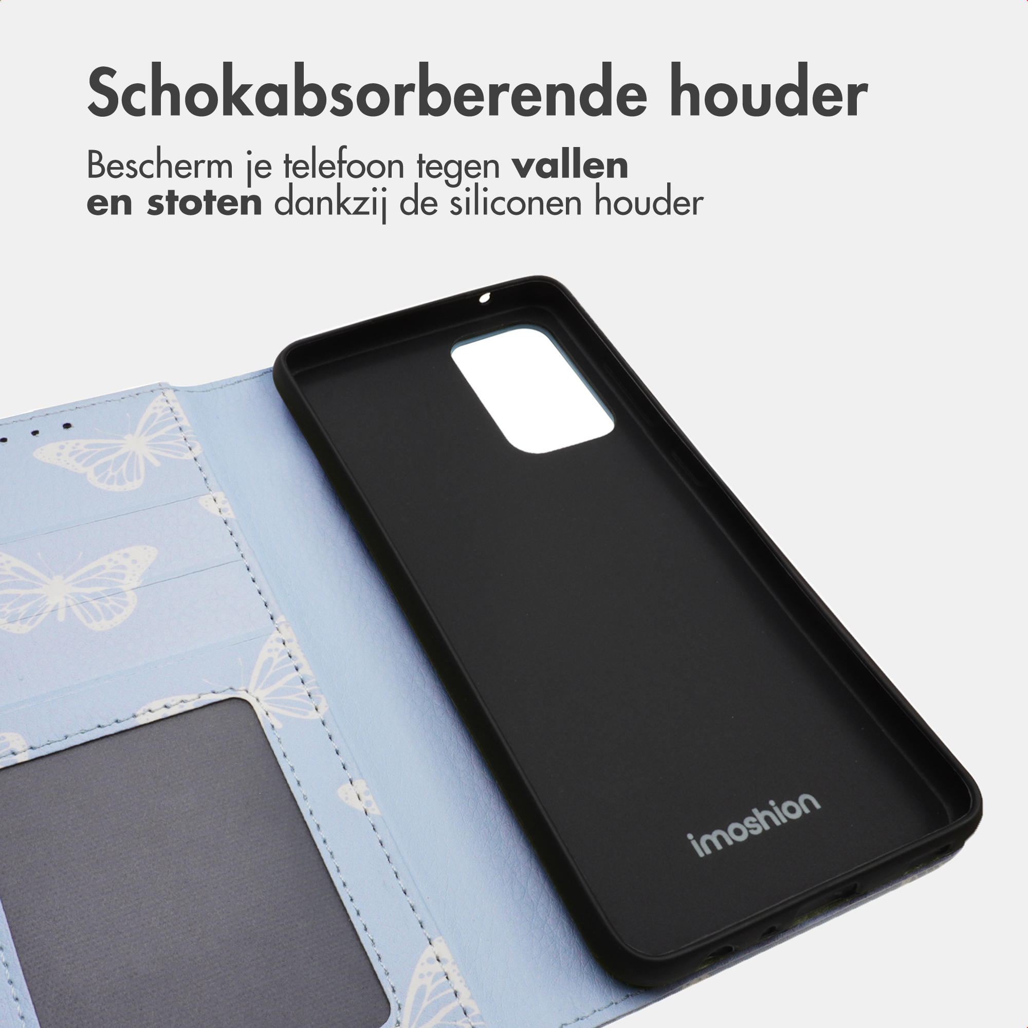 Zwarte telefoonhoes met lichtblauwe binnenkant met vlinderpatroon.