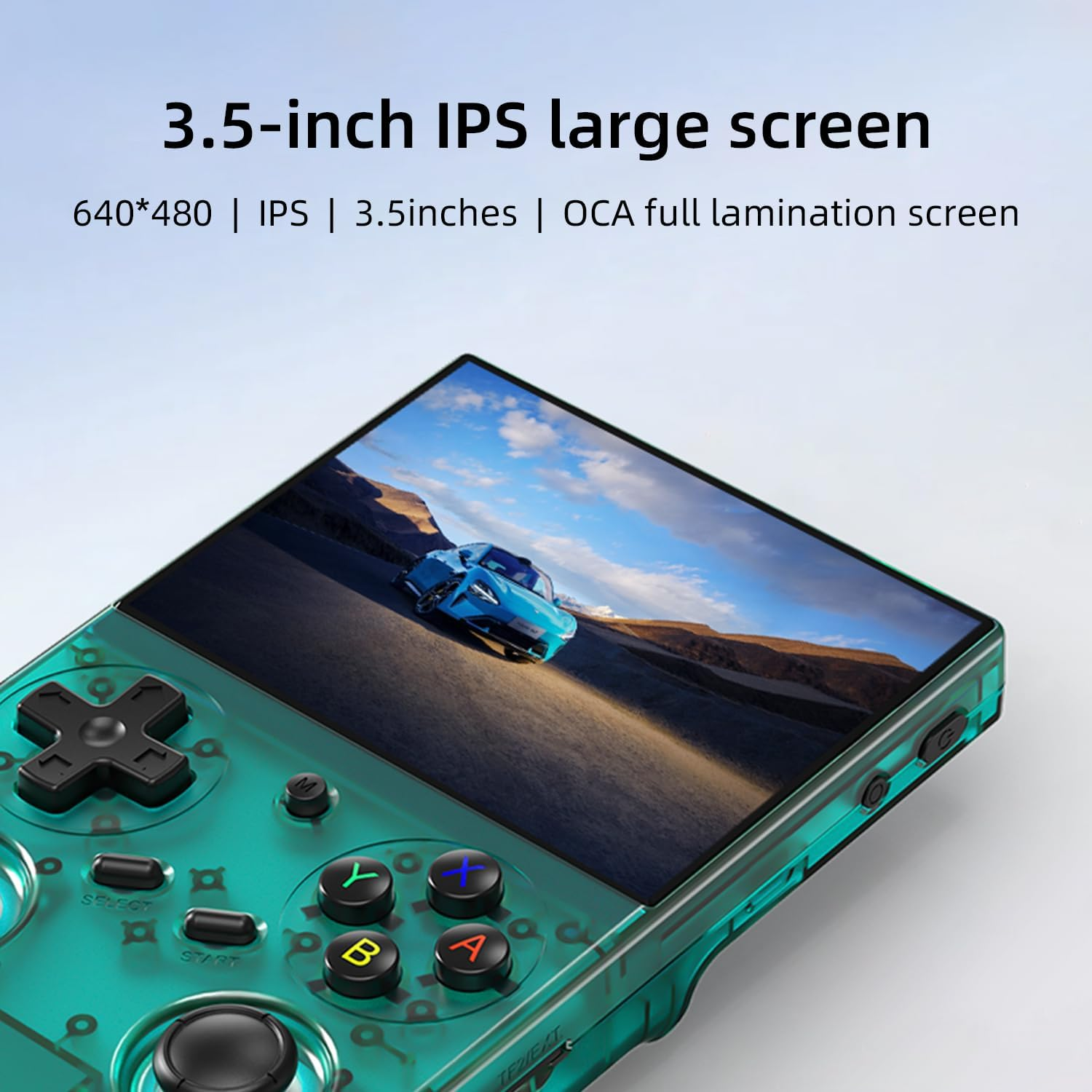 Een groen handheld apparaat met een 3,5-inch IPS-scherm waarop een blauwe auto wordt weergegeven.