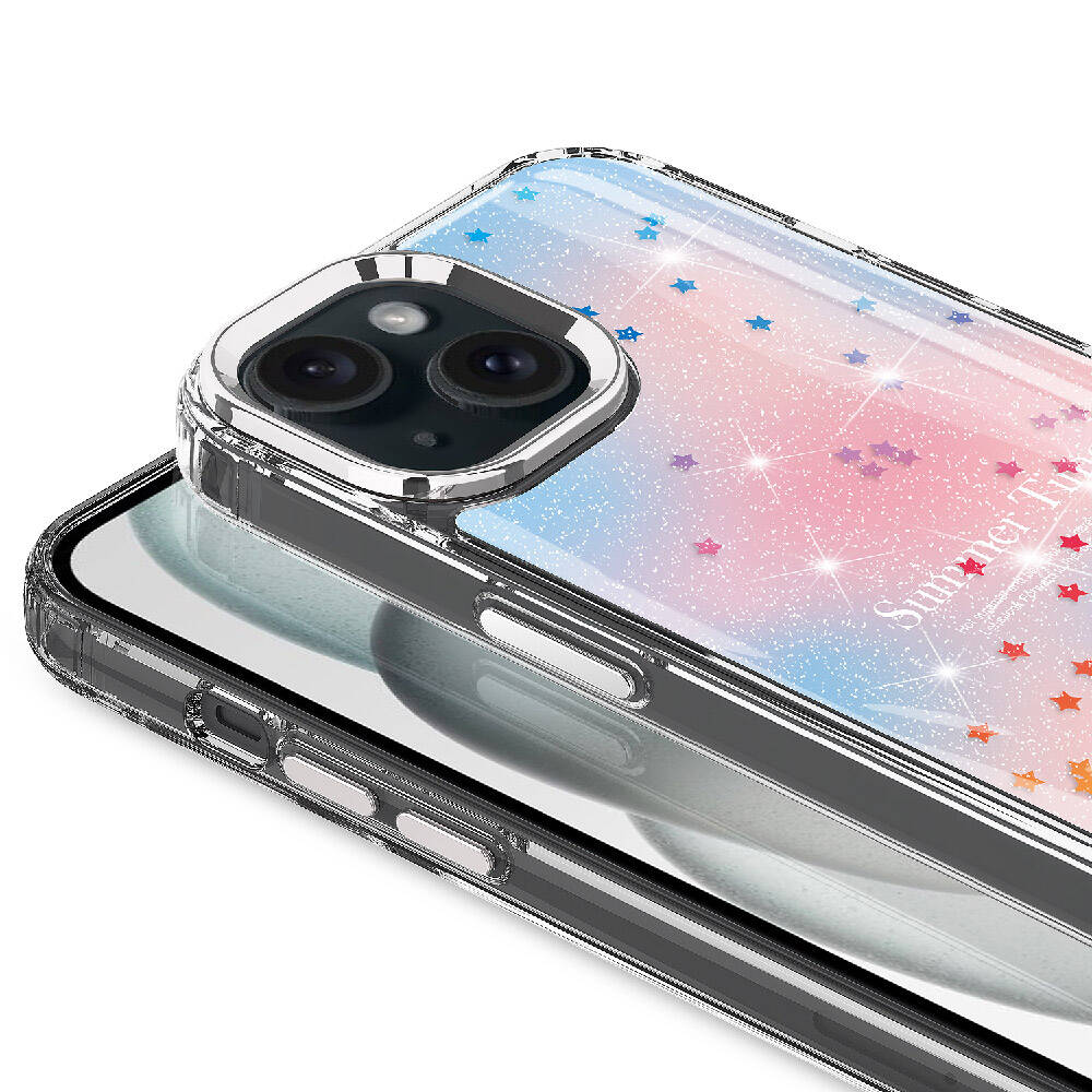 Pembe ve mavi gradyan arka plan üzerinde simli yıldızlara sahip şeffaf telefon kılıfı.