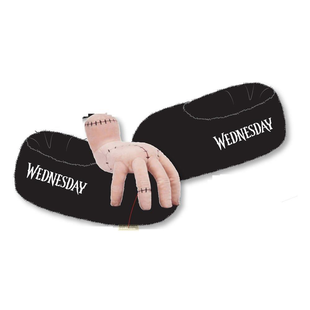 Schwarze Socken mit aufgesticktem Namen 'WEDNESDAY' und einer aufgesetzten Hand.