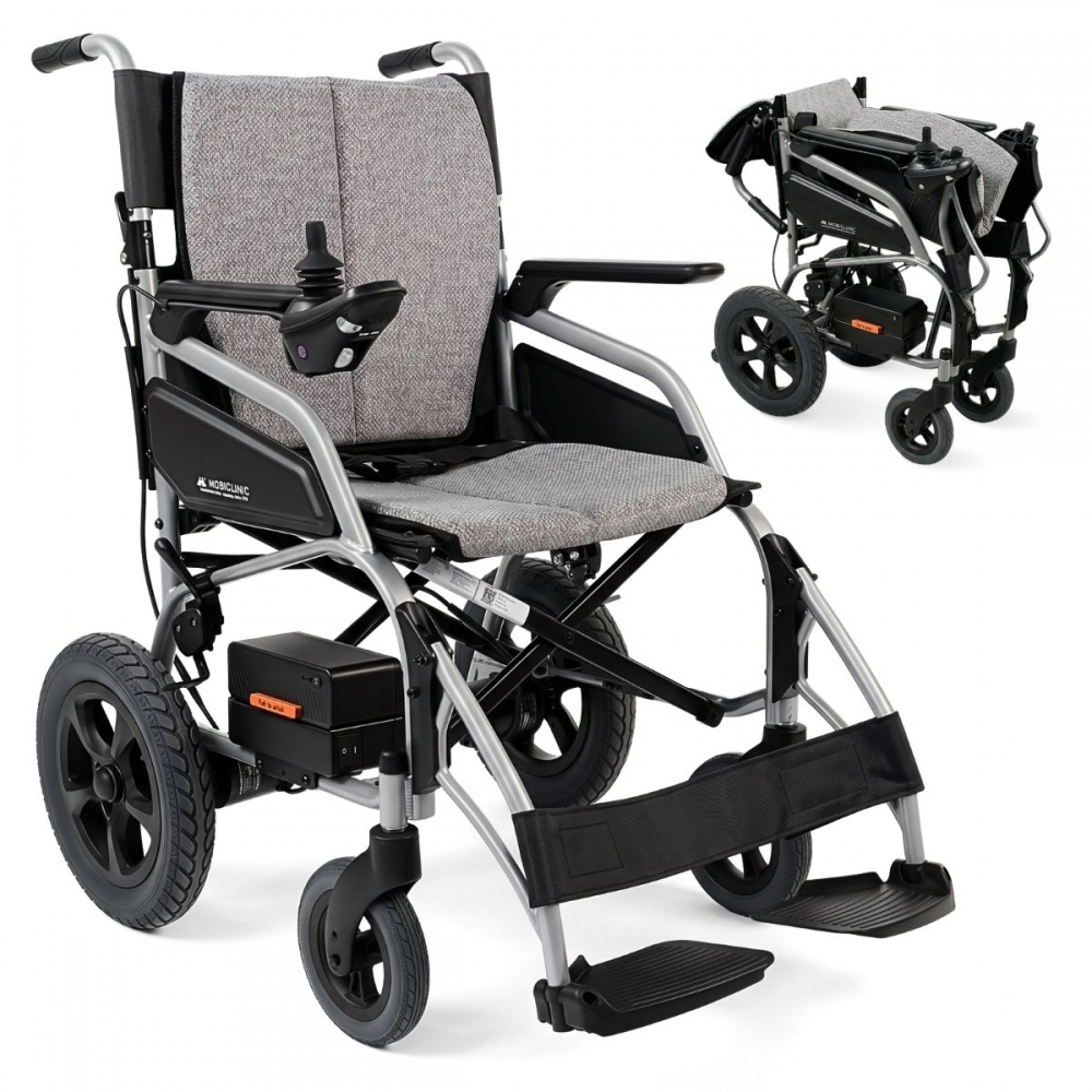 Una silla de ruedas eléctrica gris con control de joystick y una versión plegada más pequeña.