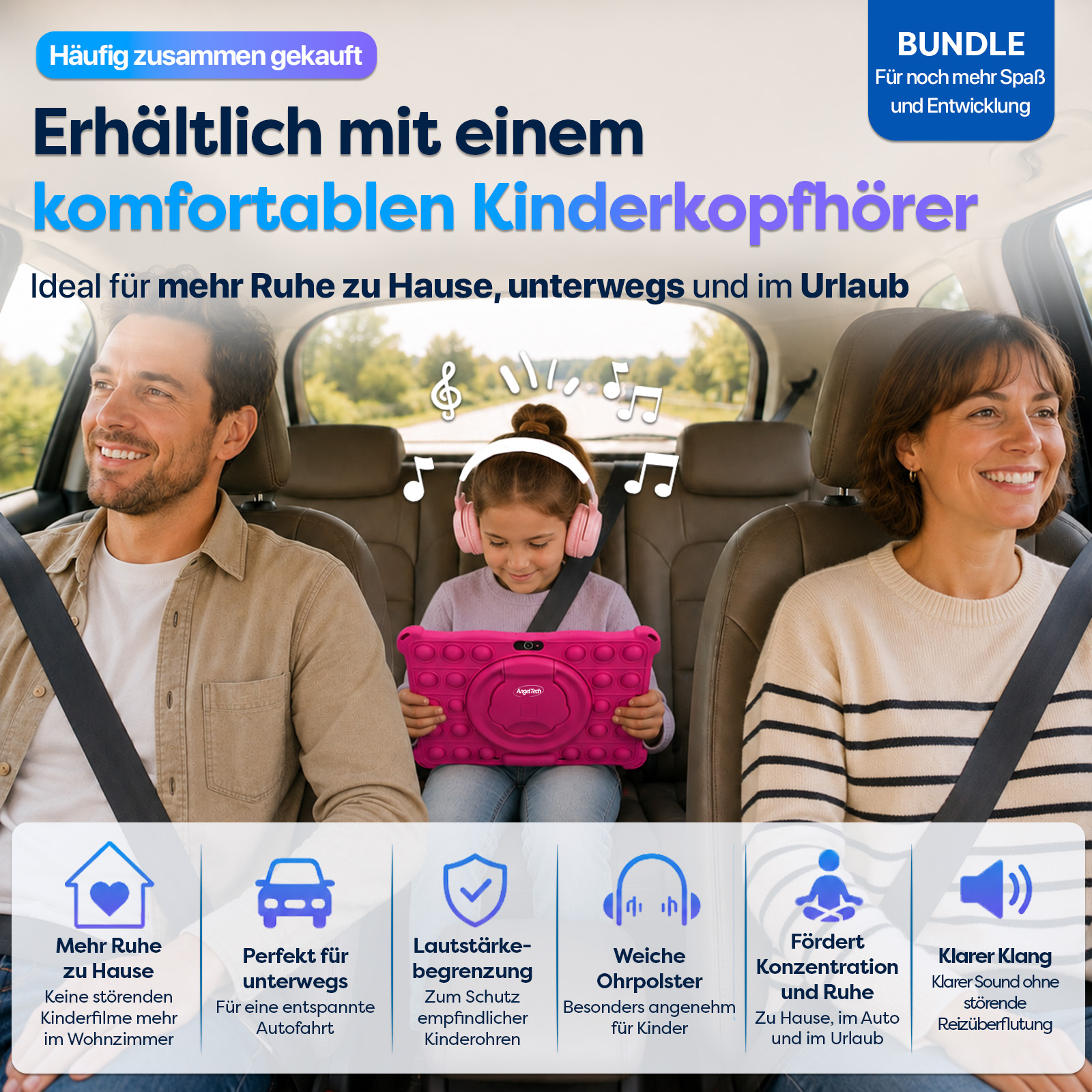 Familie im Auto: Eltern vorne, Kind hinten mit Kopfhörern und Tablet.