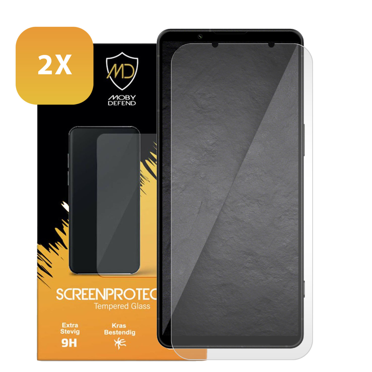 Twee Moby Defend screenprotectors voor smartphones op verpakking. Eén is aangebracht op een telefoon.