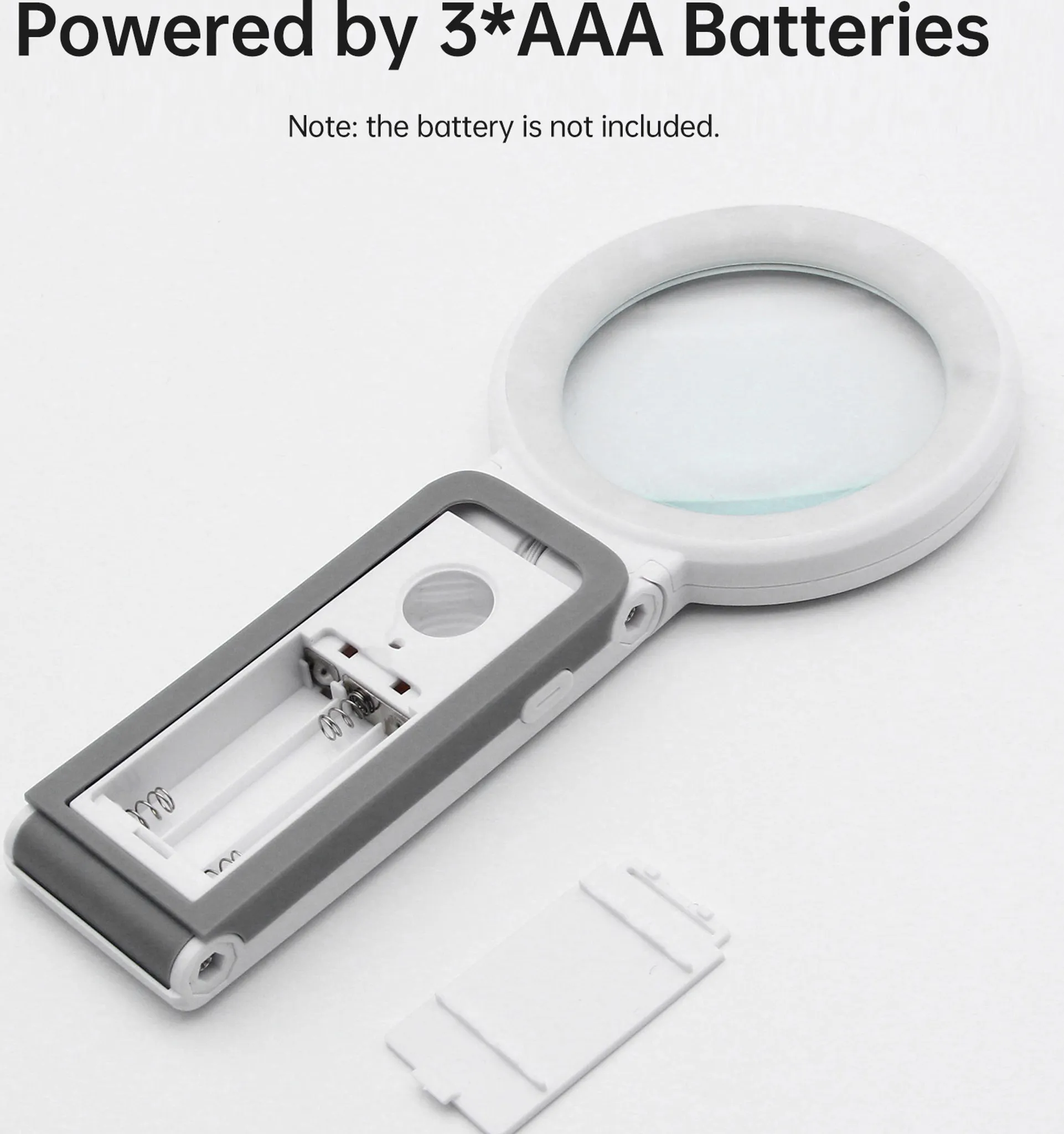 Lupe mit geöffnetem Batteriefach für 3 AAA-Batterien. Nicht enthalten.