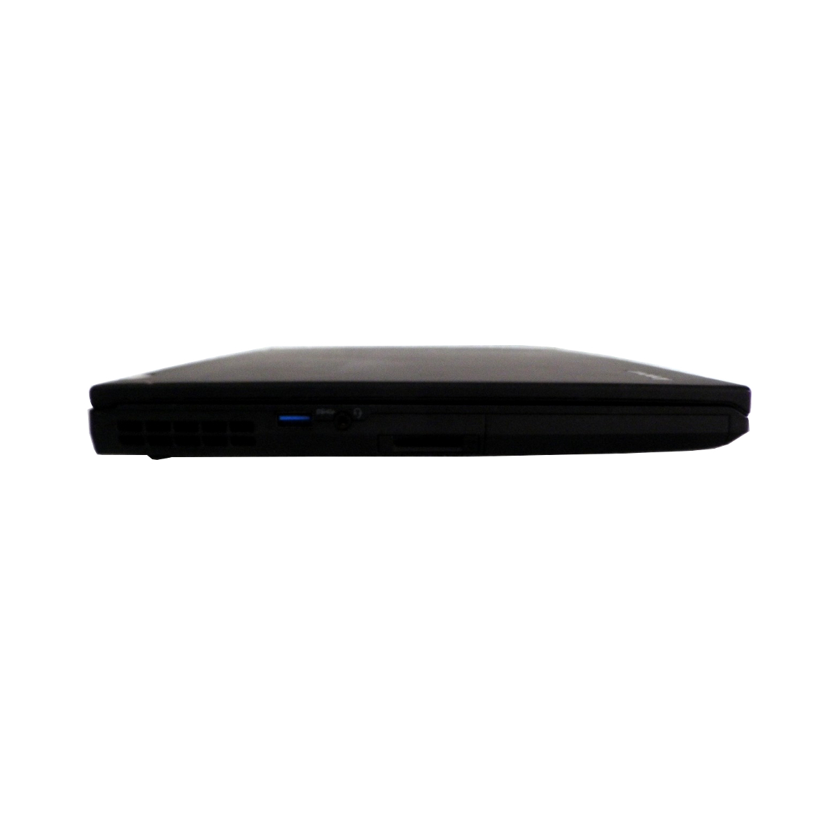 Seitenansicht eines geschlossenen schwarzen Laptops mit sichtbaren Anschlüssen links.