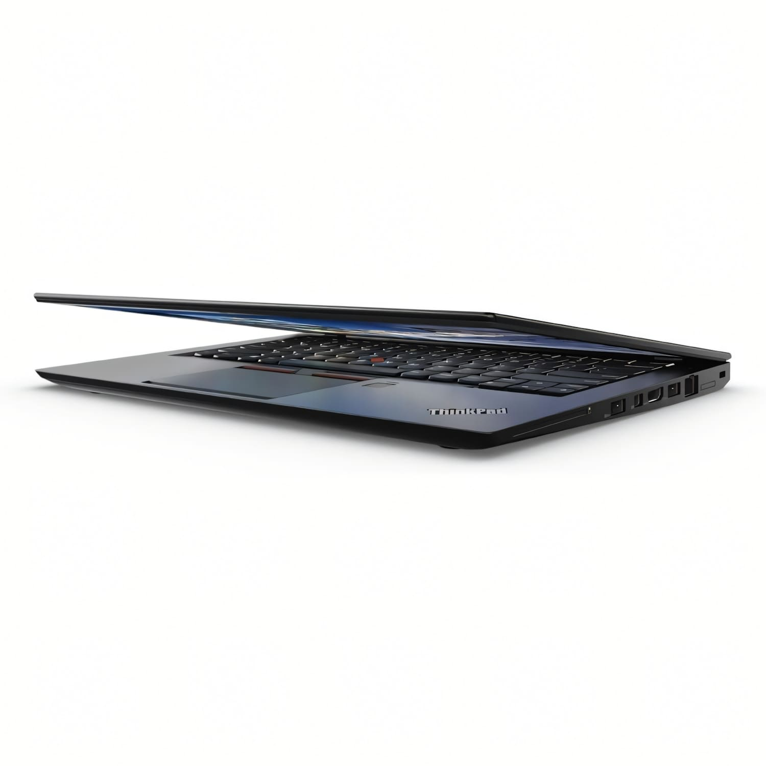 Un portátil ThinkPad azul oscuro está abierto, mostrando el teclado y la pantalla sobre fondo blanco.