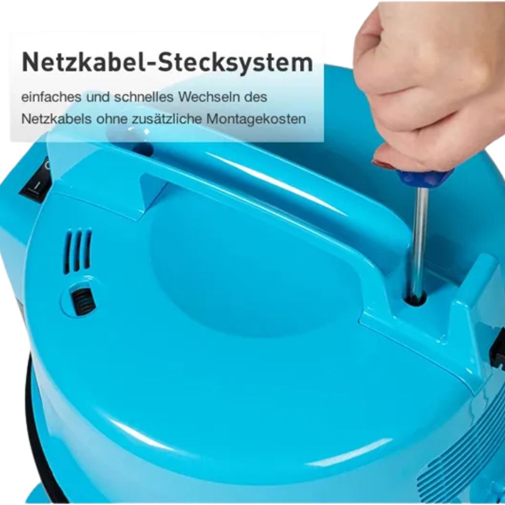 Eine Hand benutzt einen Schraubendreher, um ein blaues Gerät zu reparieren.
