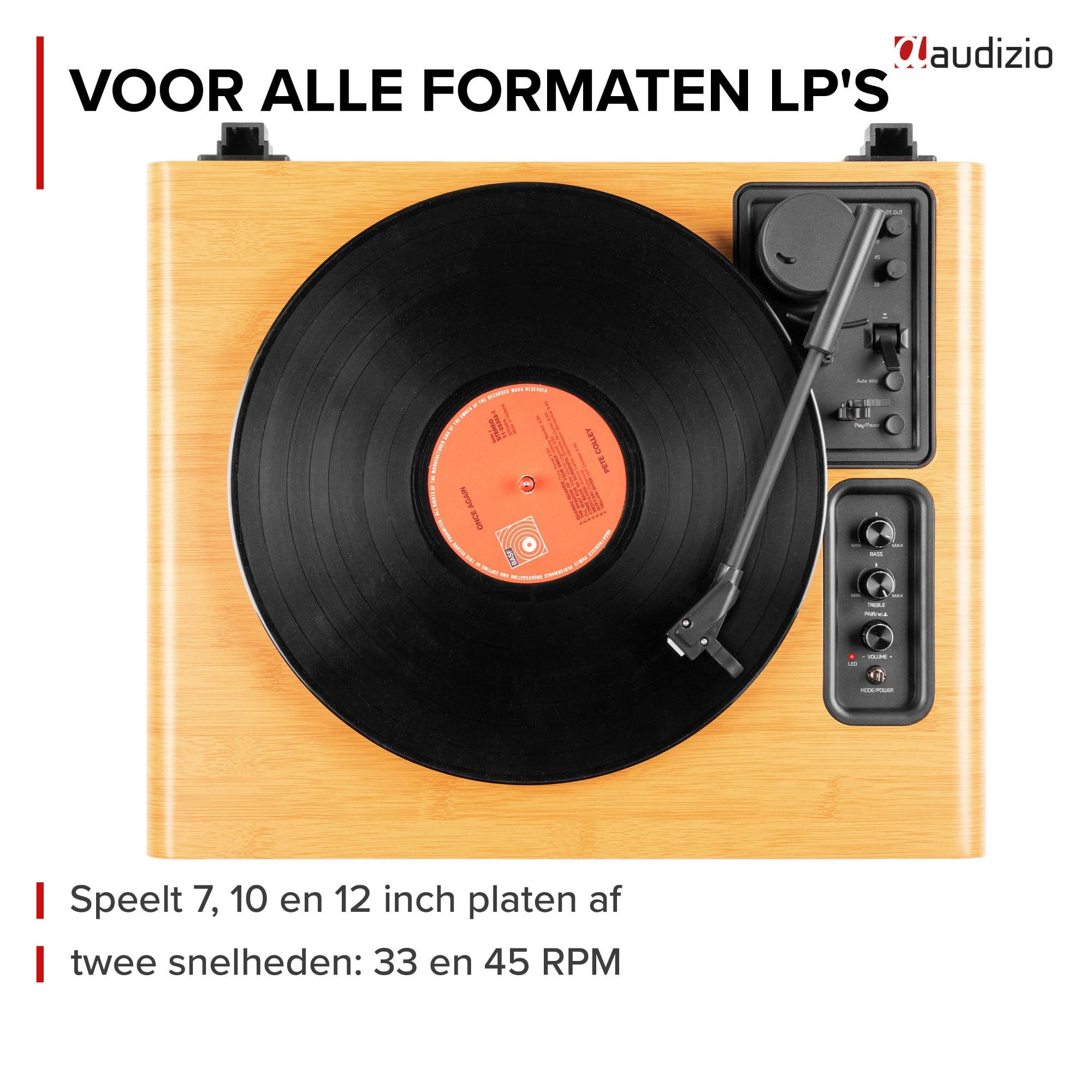Un tocadiscos de madera con un disco de vinilo negro y brazo de lectura. Controles visibles.