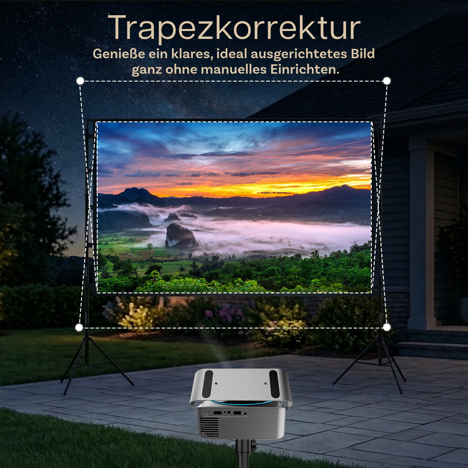 Projektor projiziert Sonnenuntergang über neblige Berge auf Leinwand im Garten.