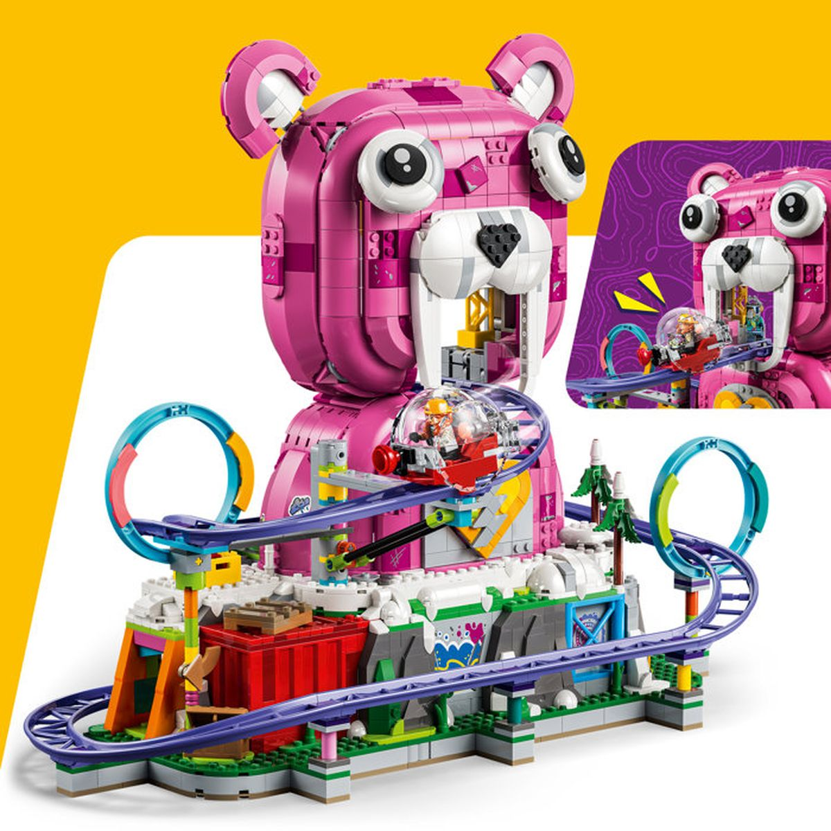 Pembe Lego ayı, lunapark treni ve kırmızı vagon.