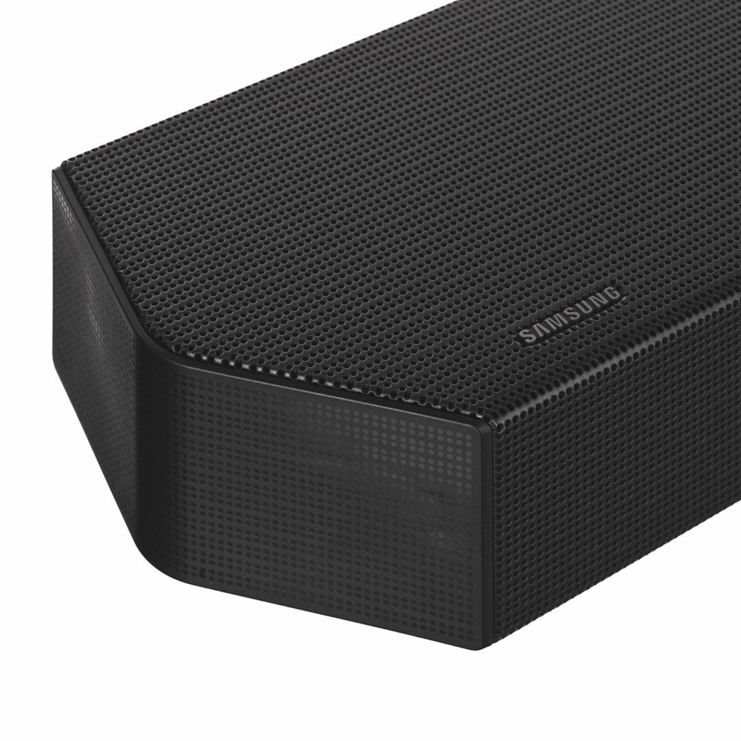 Schwarzer Samsung Lautsprecher mit Lochmuster auf Oberseite und Seite.