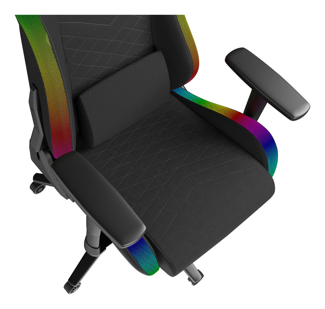 Een zwarte gamestoel met regenboog LED-accenten en lendenkussen.