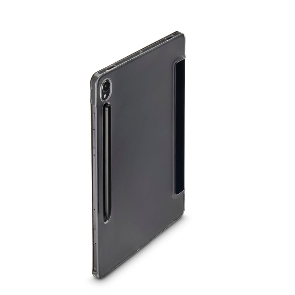 Ciemnoszary tablet z uchwytem na rysik po lewej stronie.