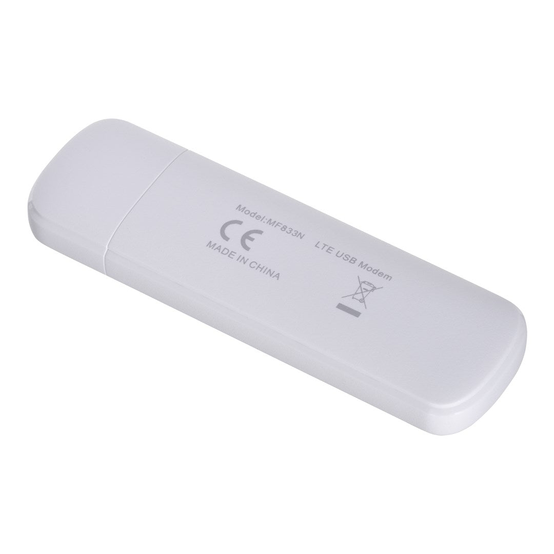 Ein weißer LTE USB-Modem mit Modellnummer MF833N und CE-Zeichen.
