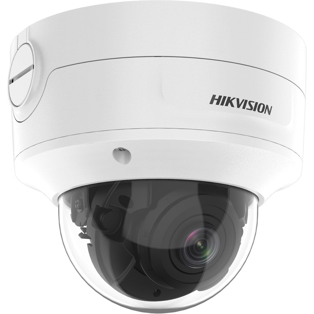 Une caméra de sécurité blanche Hikvision dôme avec module objectif visible.
