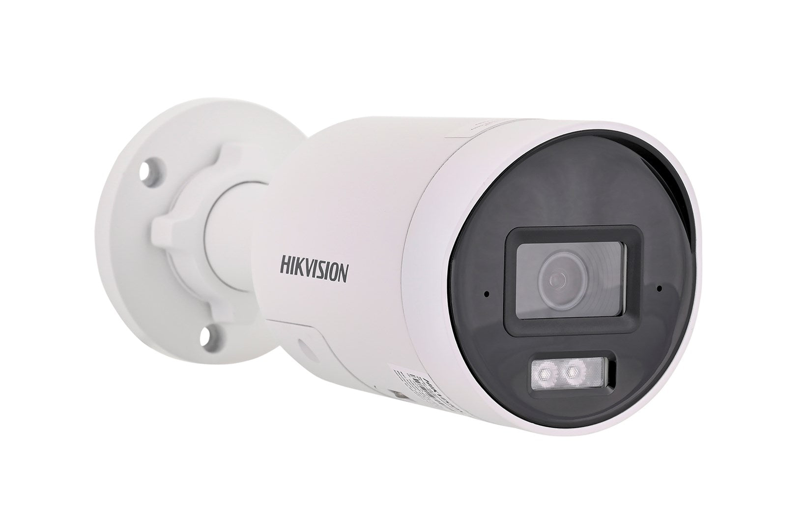 Siyah çerçeveli ve LED ışıklı beyaz bir Hikvision güvenlik kamerası.