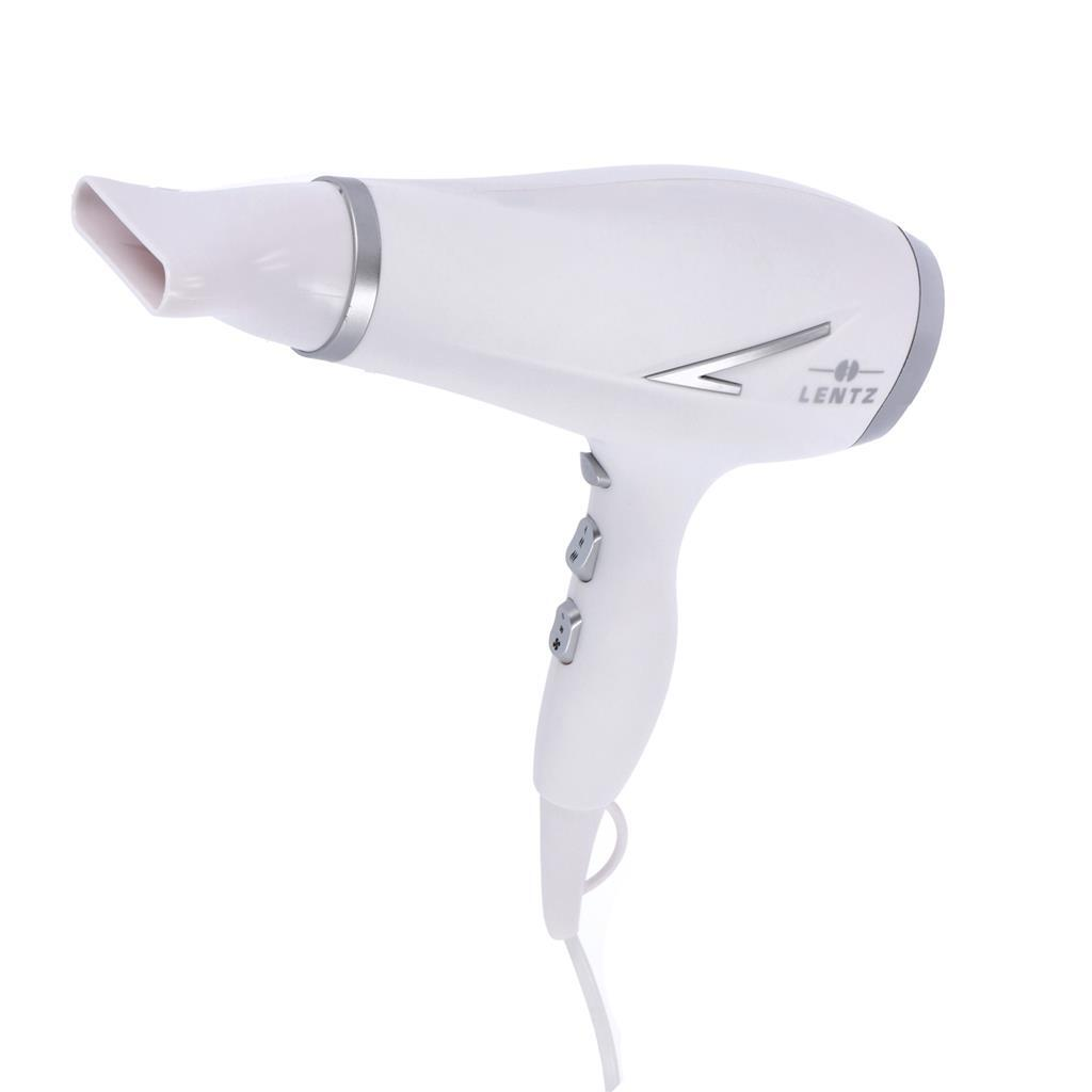Un asciugacapelli bianco con accenti e controlli argentati.