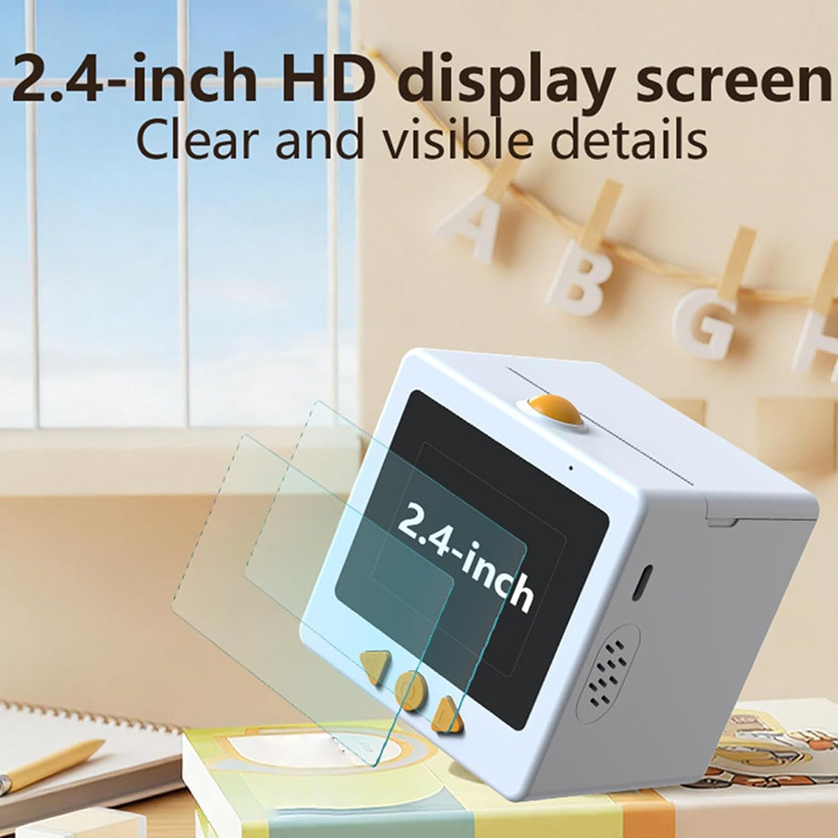Un dispositivo cúbico blanco con pantalla de 2,4 pulgadas sobre una mesa.