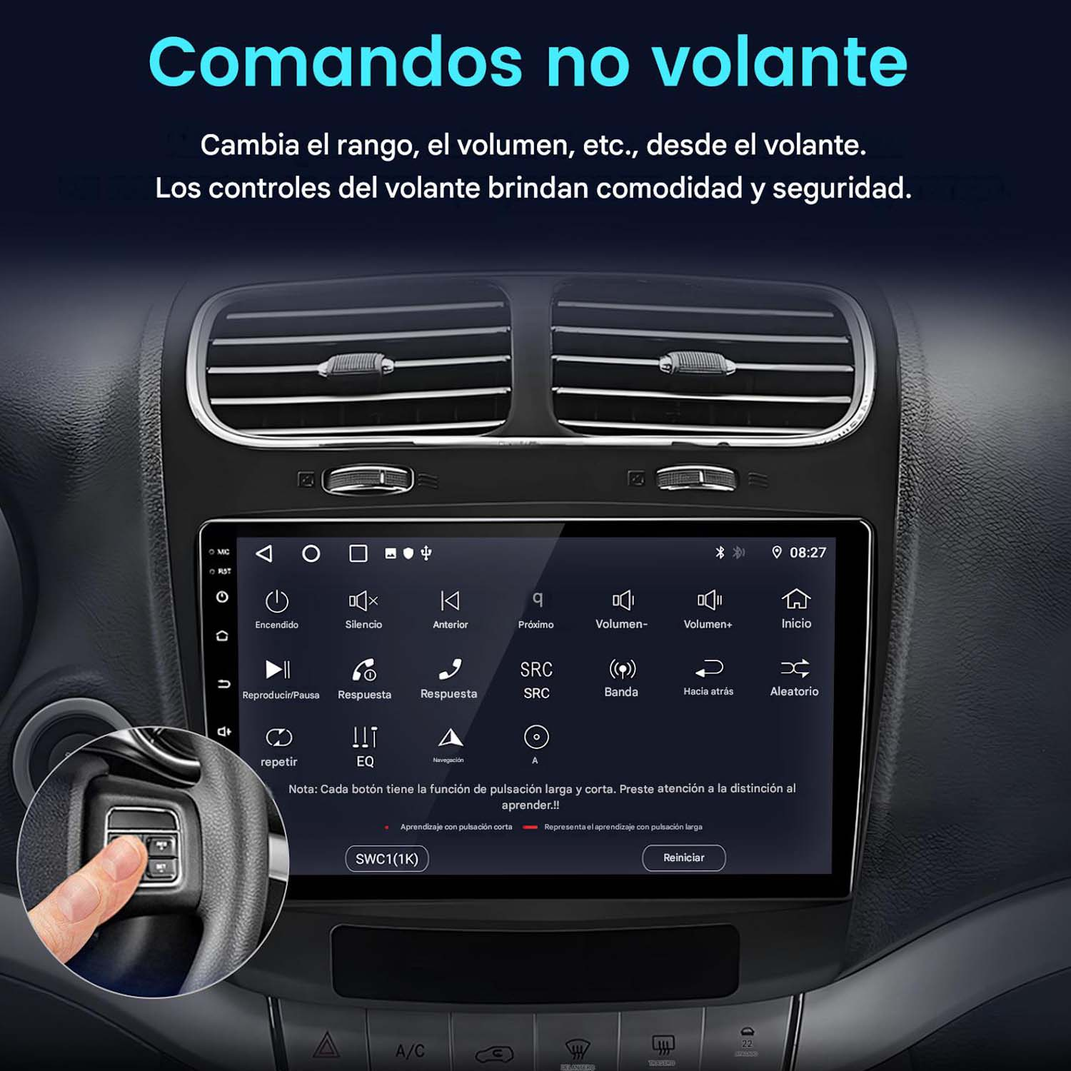 Un dedo presiona un botón en el volante de un coche, con el sistema de infoentretenimiento visible.