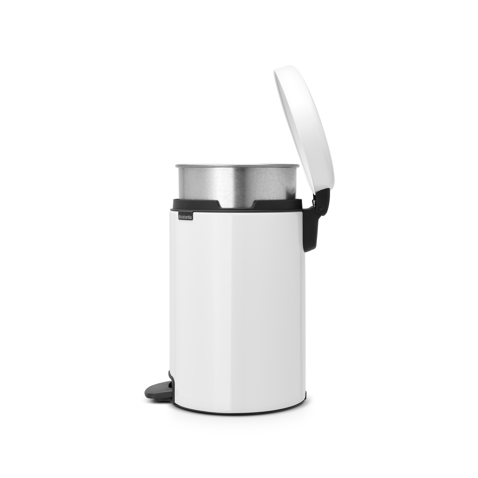Een witte pedaalemmer met open deksel en metalen binnenemmer.