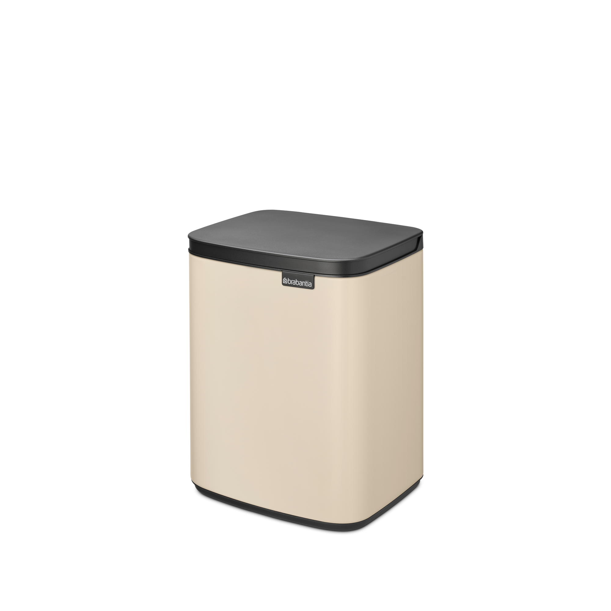 Beige rechthoekige prullenbak met zwart deksel en logo.