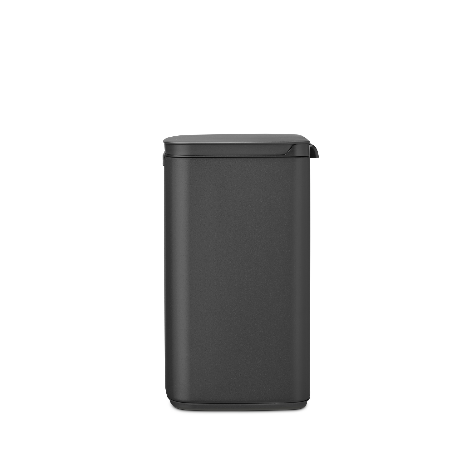 Een rechthoekige, donkere prullenbak met deksel staat op witte achtergrond.