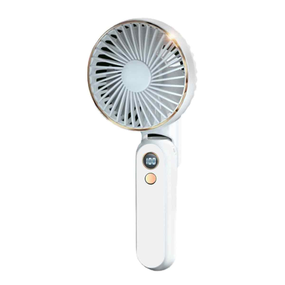 Ein weißer tragbarer Ventilator mit goldenem Rand und digitaler Anzeige.