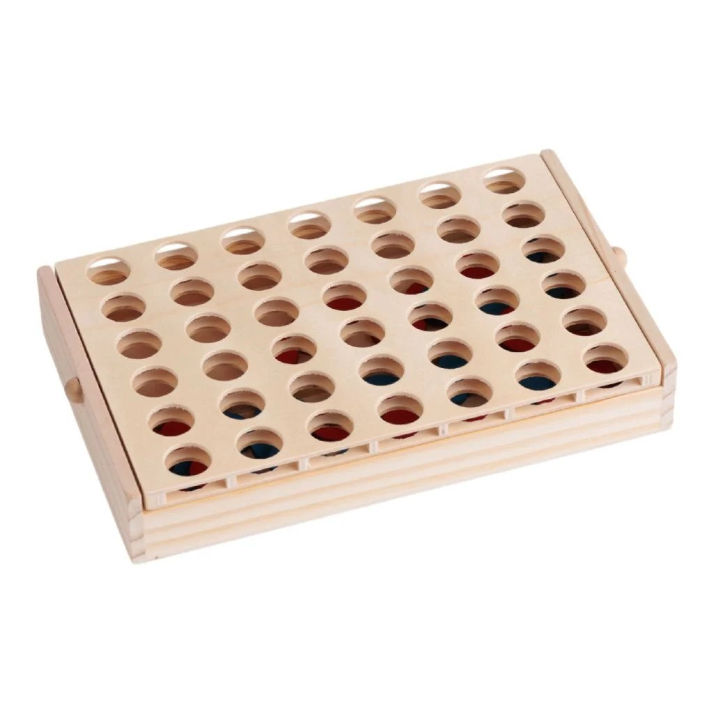 Un gioco di quattro in fila di legno con dischi rossi e blu.