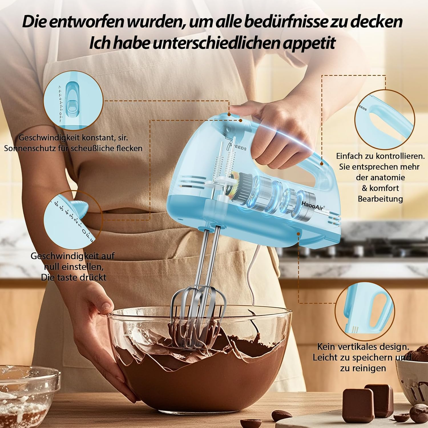 Ein blauer elektrischer Handmixer mixt Schokolade in einer Schüssel. Er hat Geschwindigkeitsregler.