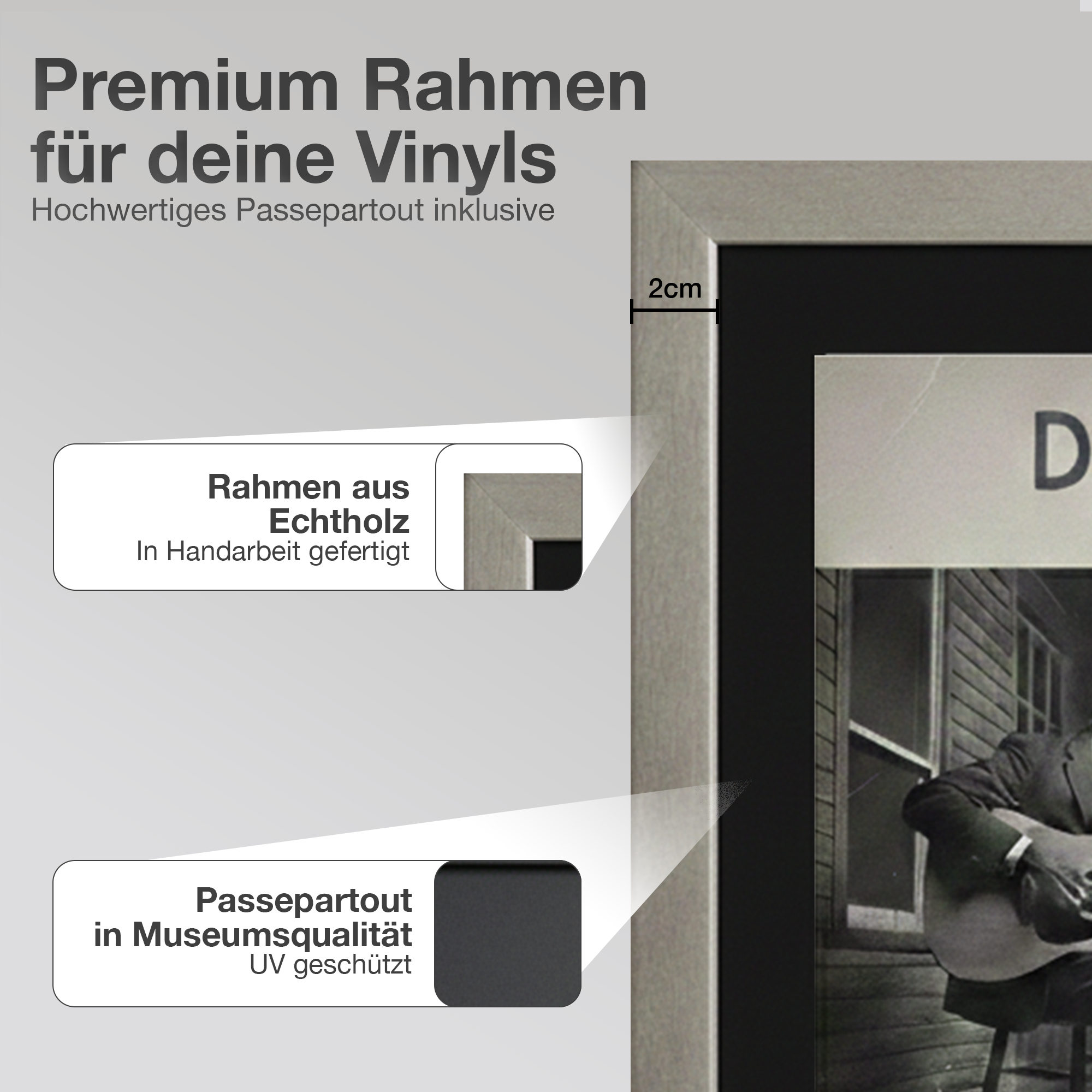 Grauer Rahmen für Vinyls mit Passepartout und Bild eines Mannes mit Gitarre.