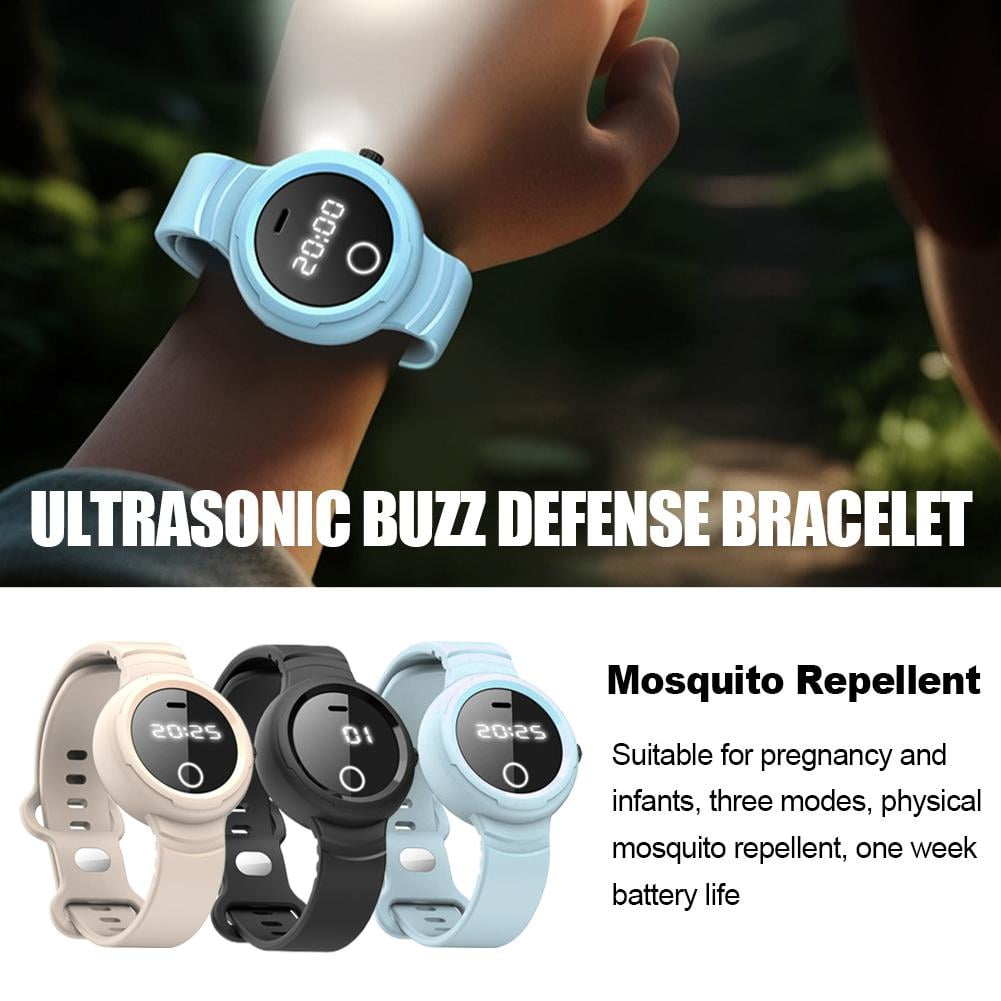 Ein blaues Armbanduhr-Mückenabwehrmittel mit digitaler Anzeige, daneben drei Armbanduhren.