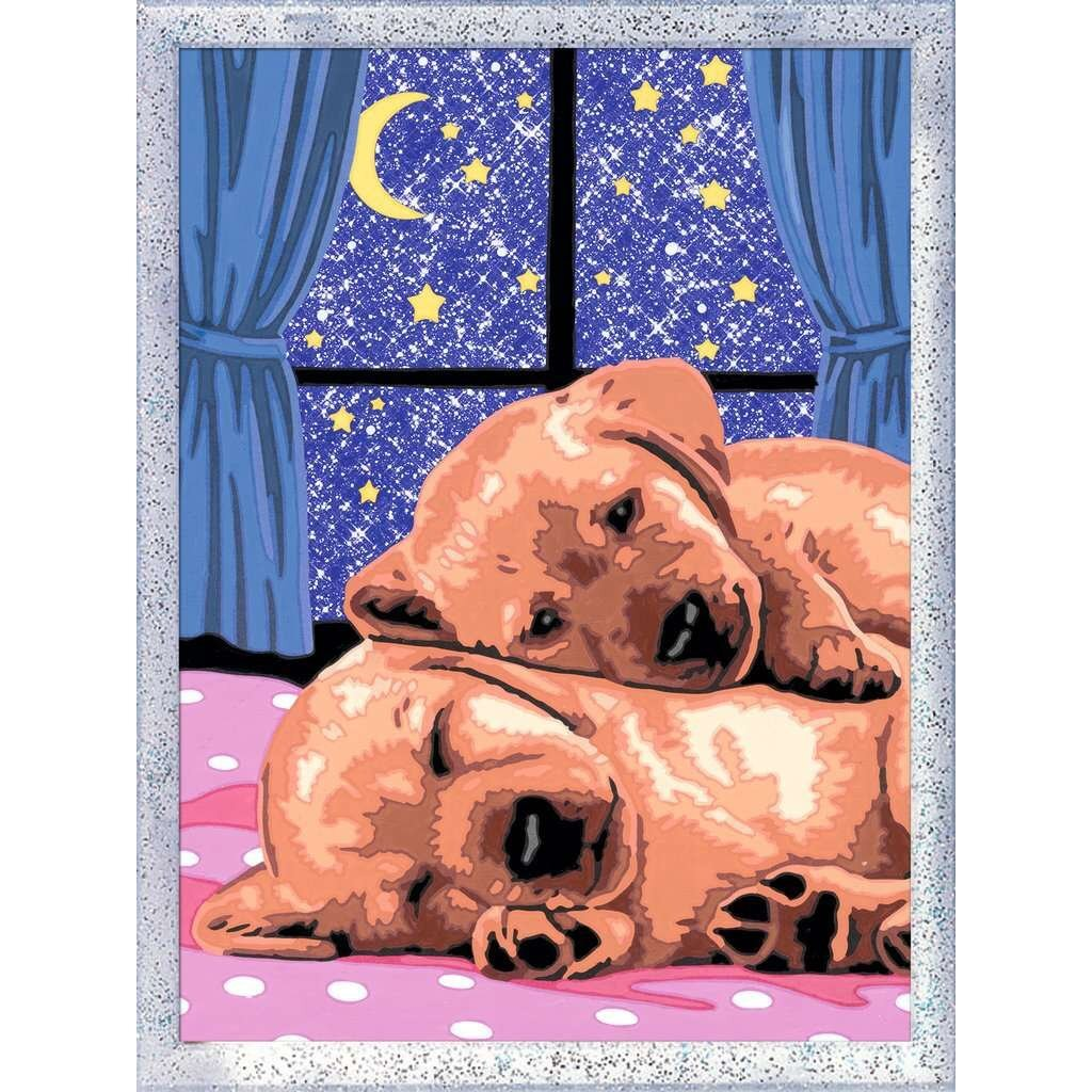 Dos cachorros marrones duermen en una cama rosa de lunares bajo un cielo nocturno estrellado.
