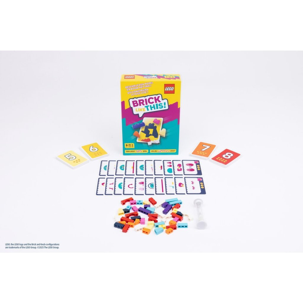 LEGO spel met bouwstenen, kaarten en cijferkaarten.