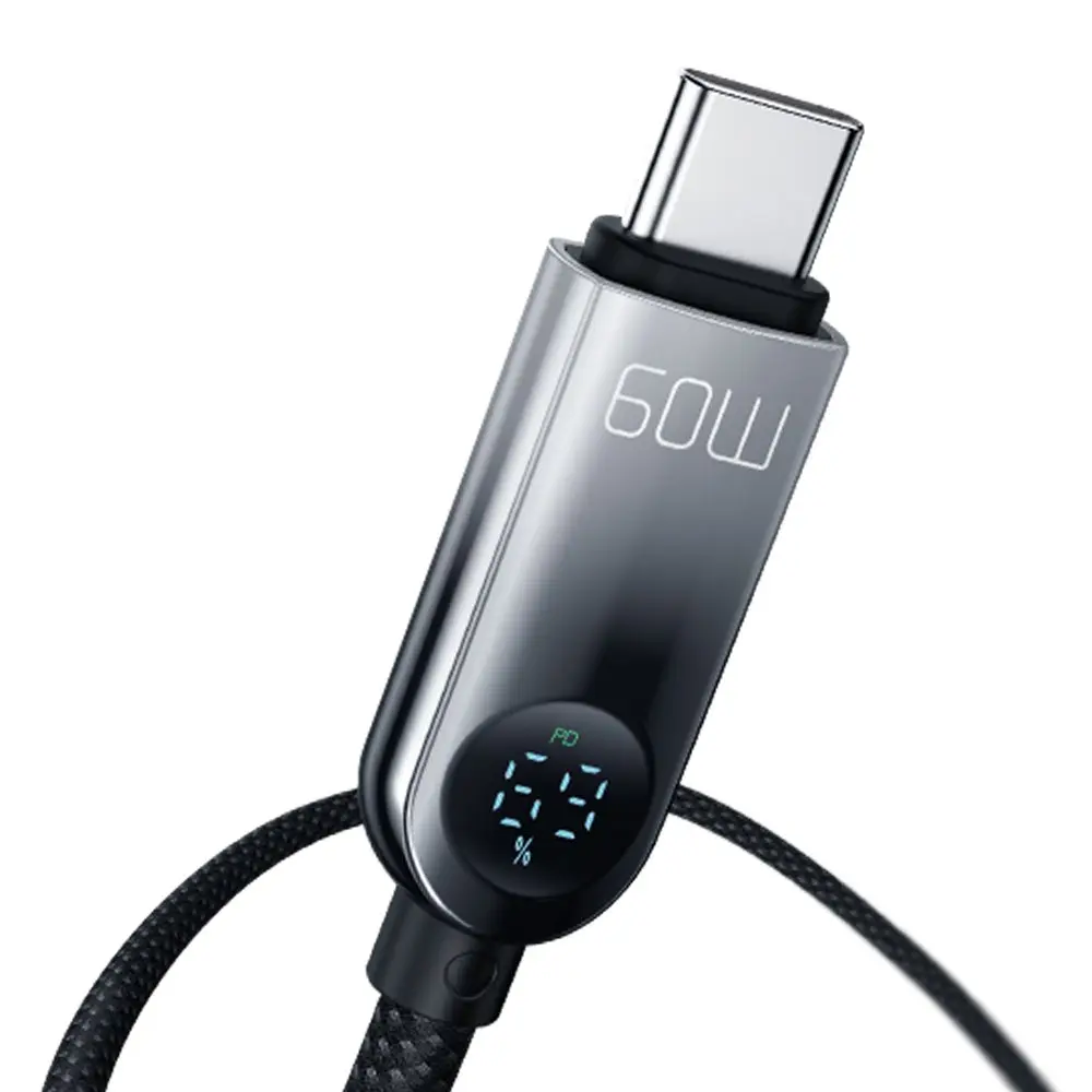 69% şarj gösteren 60W PD ekranlı USB-C kablosu. Gümüş konektör ve örgülü siyah kablo.