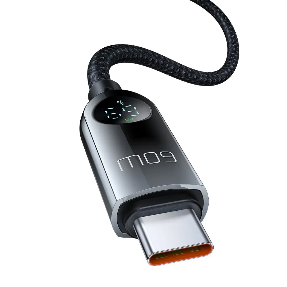 69% gösteren dijital ekranlı siyah USB-C kablosu.