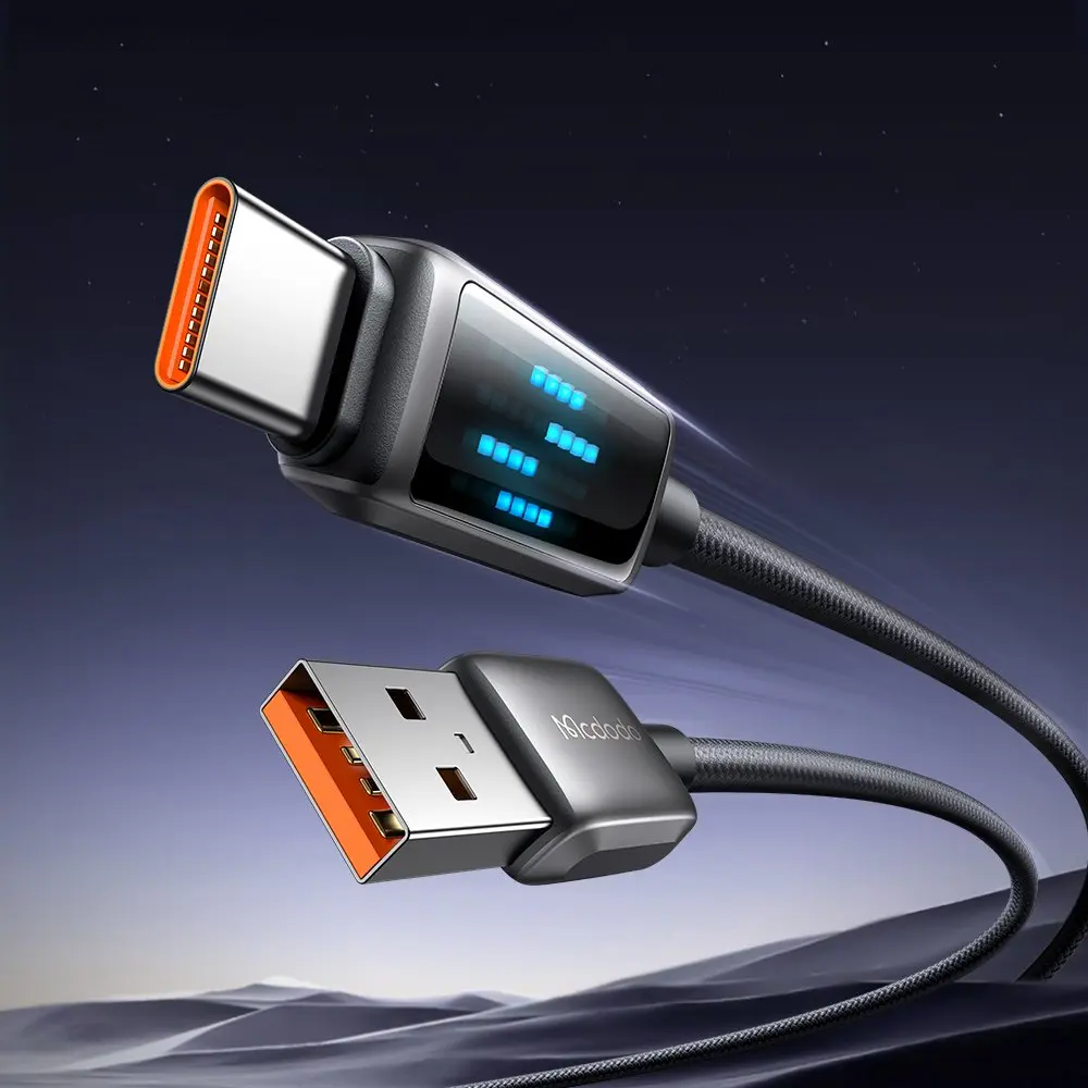 Turuncu konektörlü ve mavi LED'li bir USB-C ve USB-A kablosu.