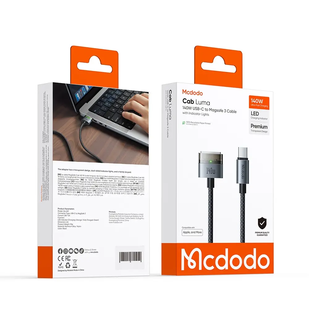 Mcdodo 140W USB-C - MagSafe 3 kablo ambalajı, kablo ve dizüstü bilgisayar kullanımını gösteriyor.