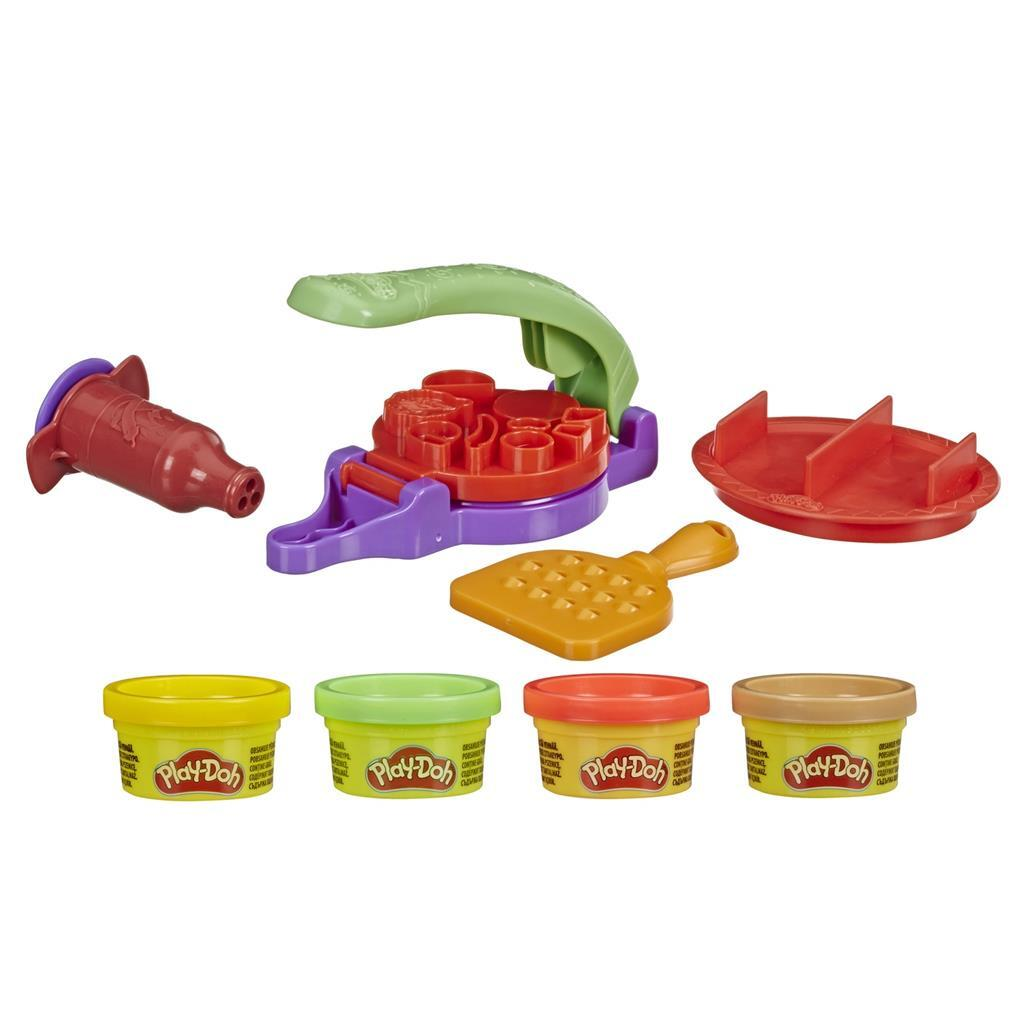 Attrezzi Play-Doh e pasta colorata