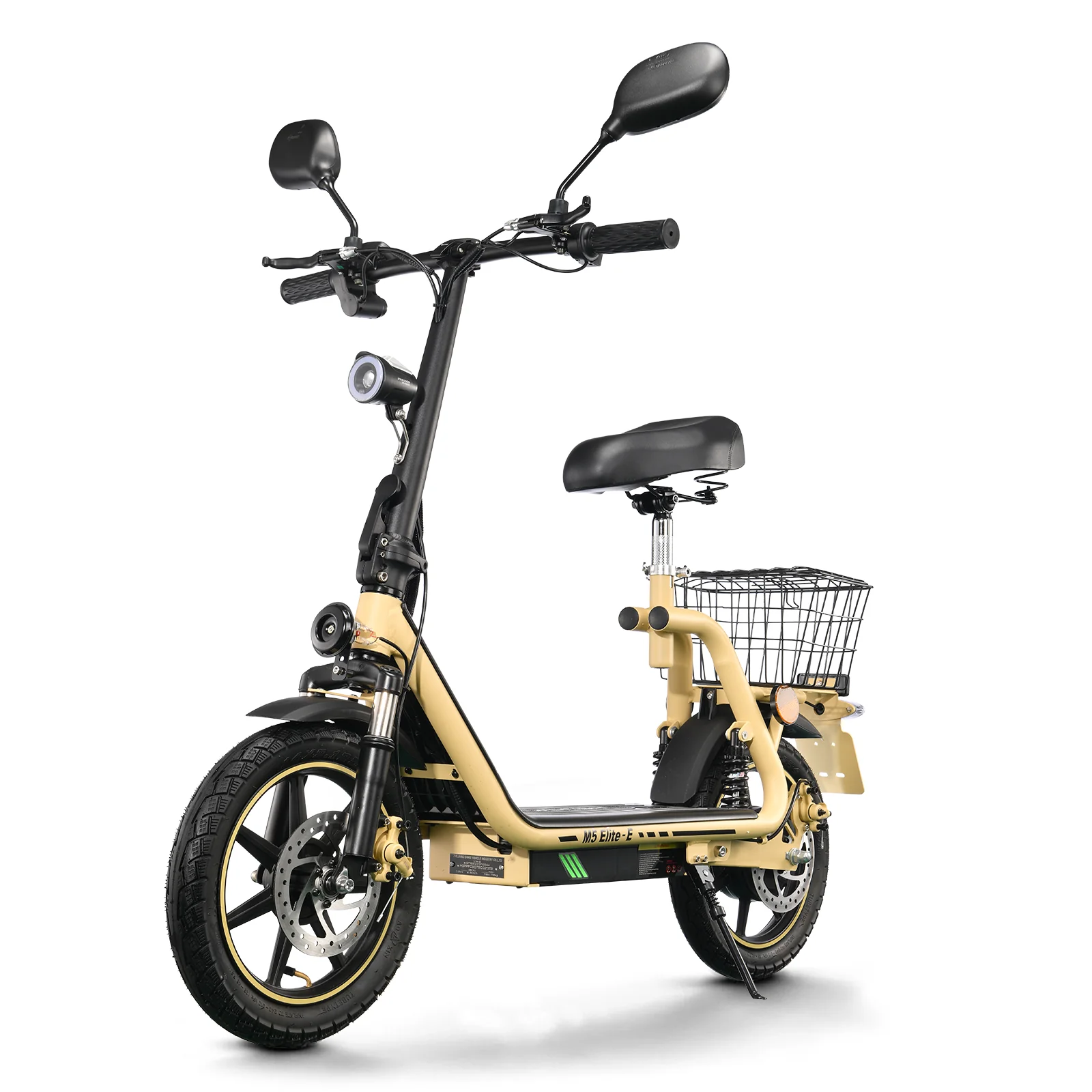 Uno scooter elettrico beige con sedile e cestino neri.