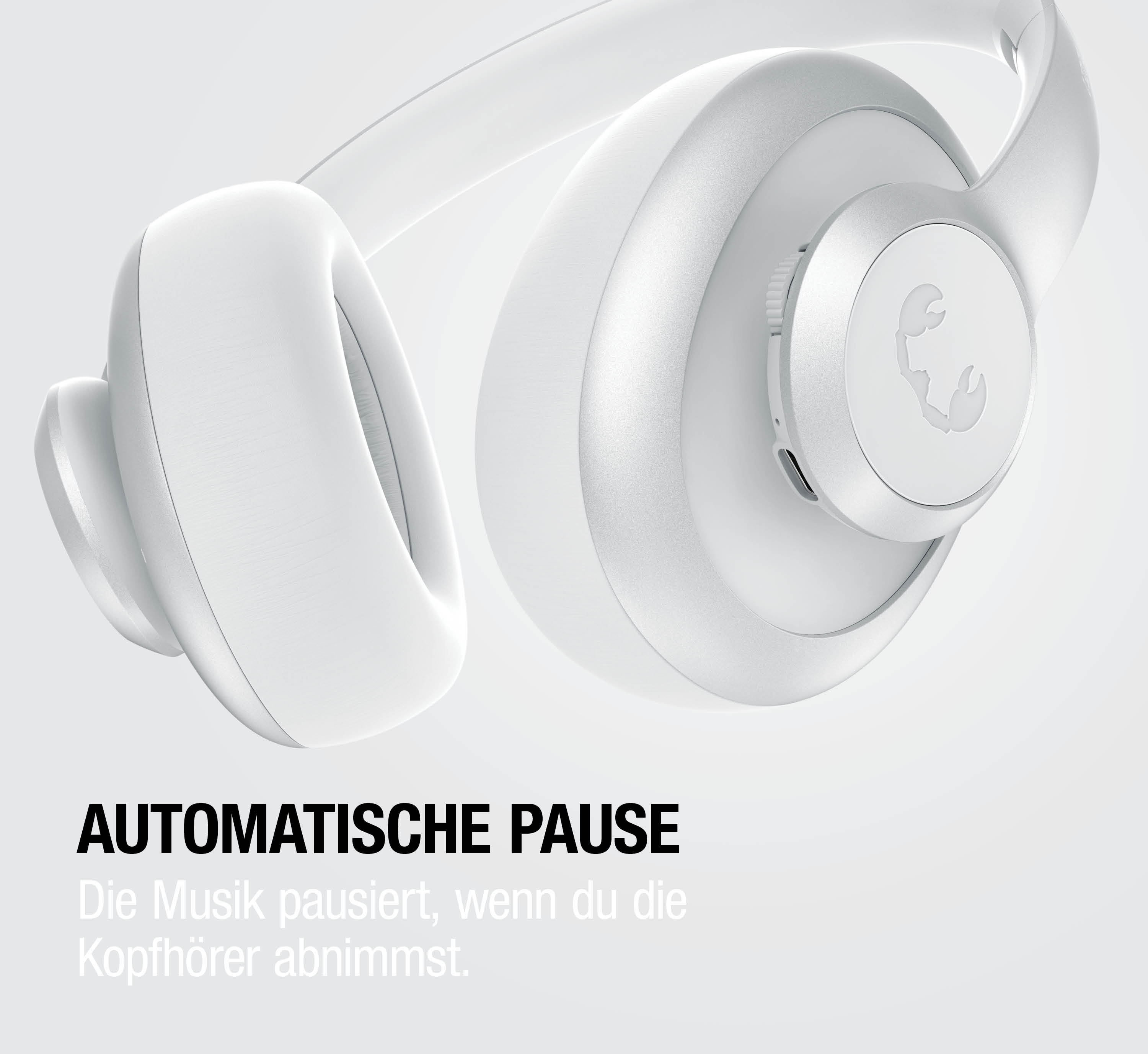 Weiße Kopfhörer mit Logo und Text "AUTOMATISCHE PAUSE".