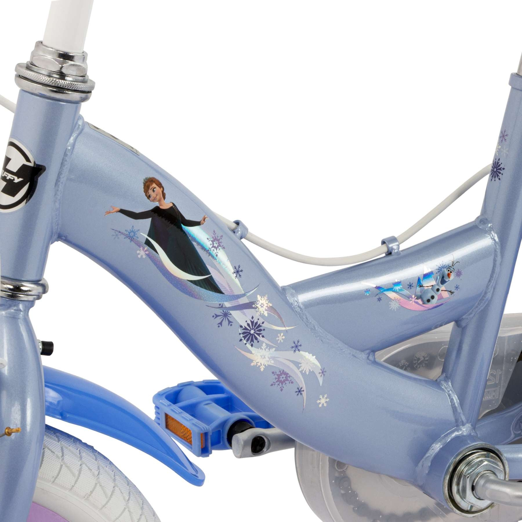 Una bicicletta azzurra con decalcomanie di Elsa e Olaf, pedali e pneumatici blu.