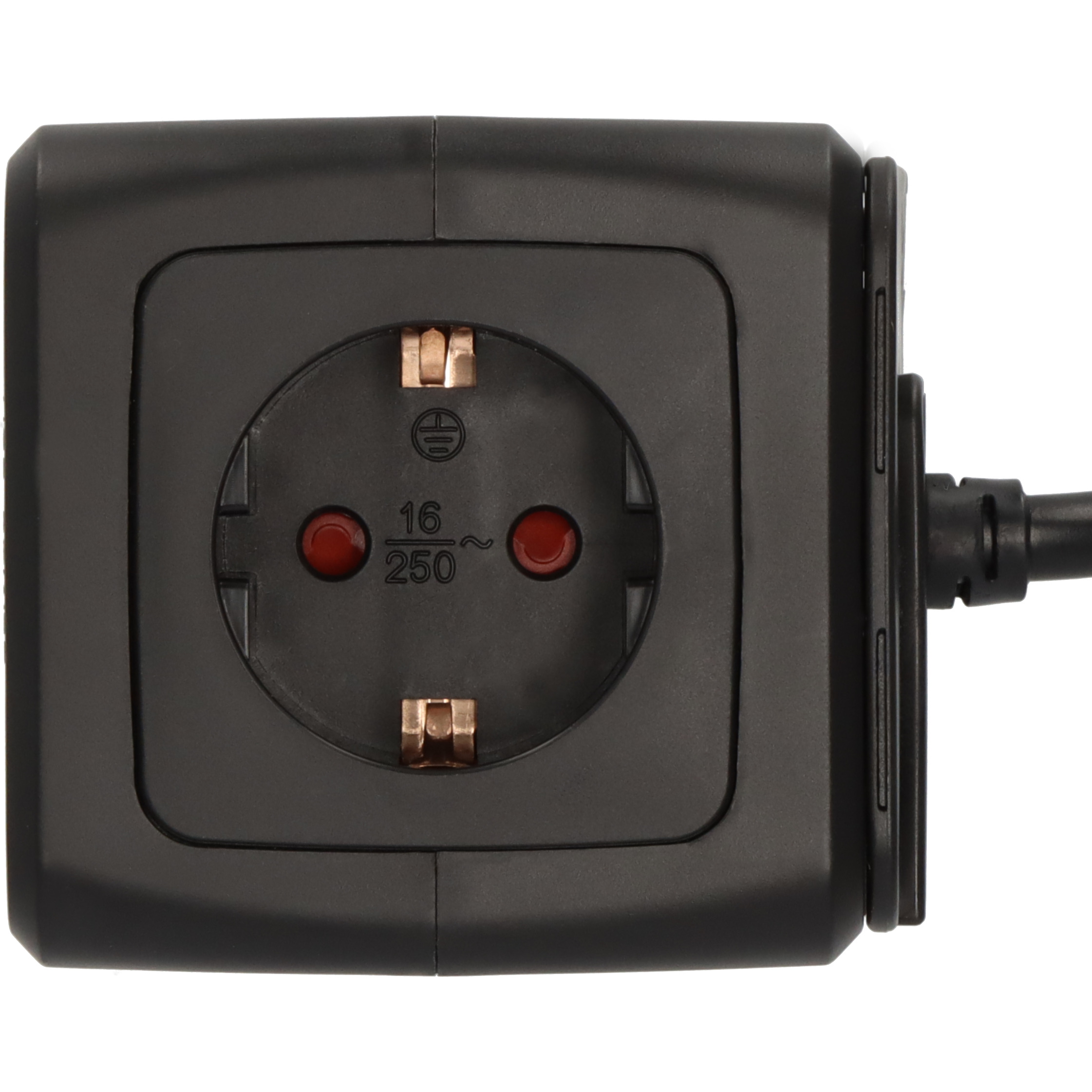 Schwarzer Stecker mit Erdungssymbol, 16A/250V und rotem Schalter.