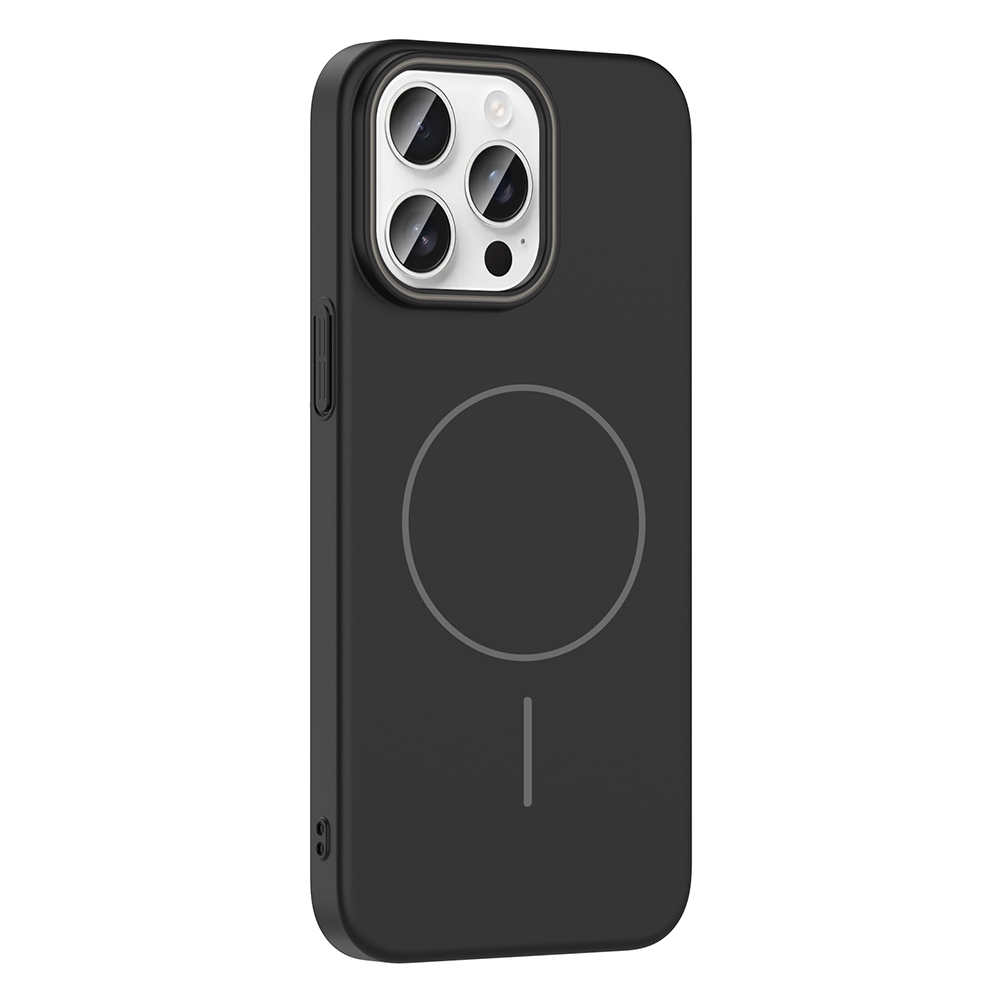 Üç kamera lensli ve dairesel desenli siyah telefon kılıfı.