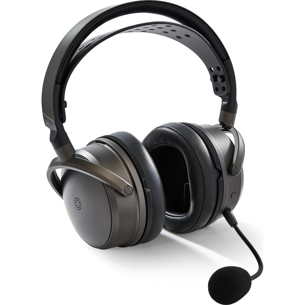 Ein graues und schwarzes Over-Ear-Headset mit einem flexiblen Mikrofonarm wird gezeigt.