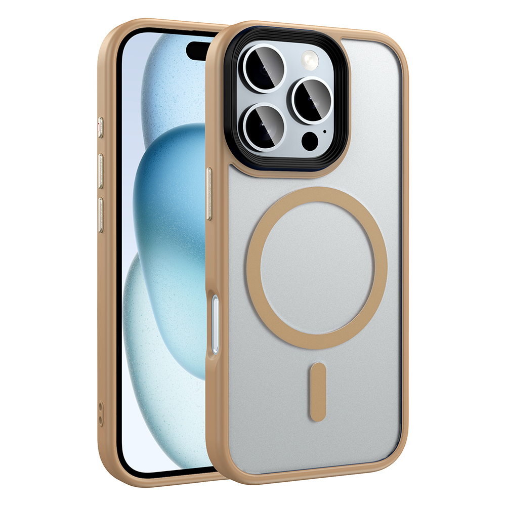 Şeffaf arkalı ve üç kameralı altın rengi iPhone kılıfı.