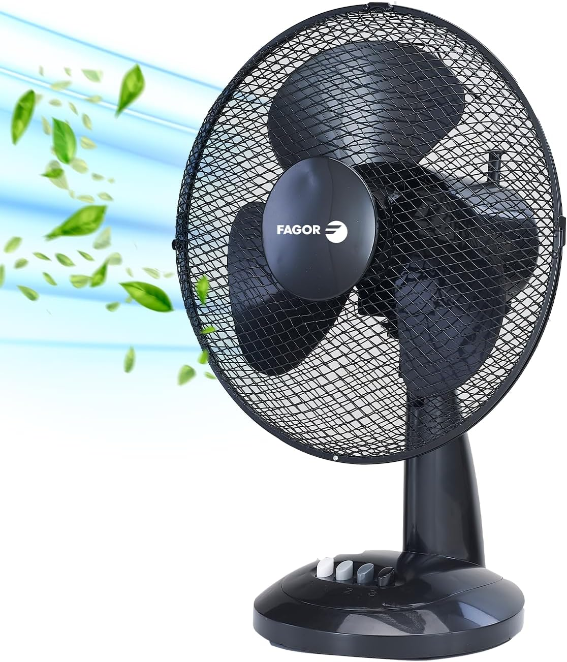 Un ventilador de escritorio Fagor negro con tres aspas y rejilla protectora, soplando aire y hojas.