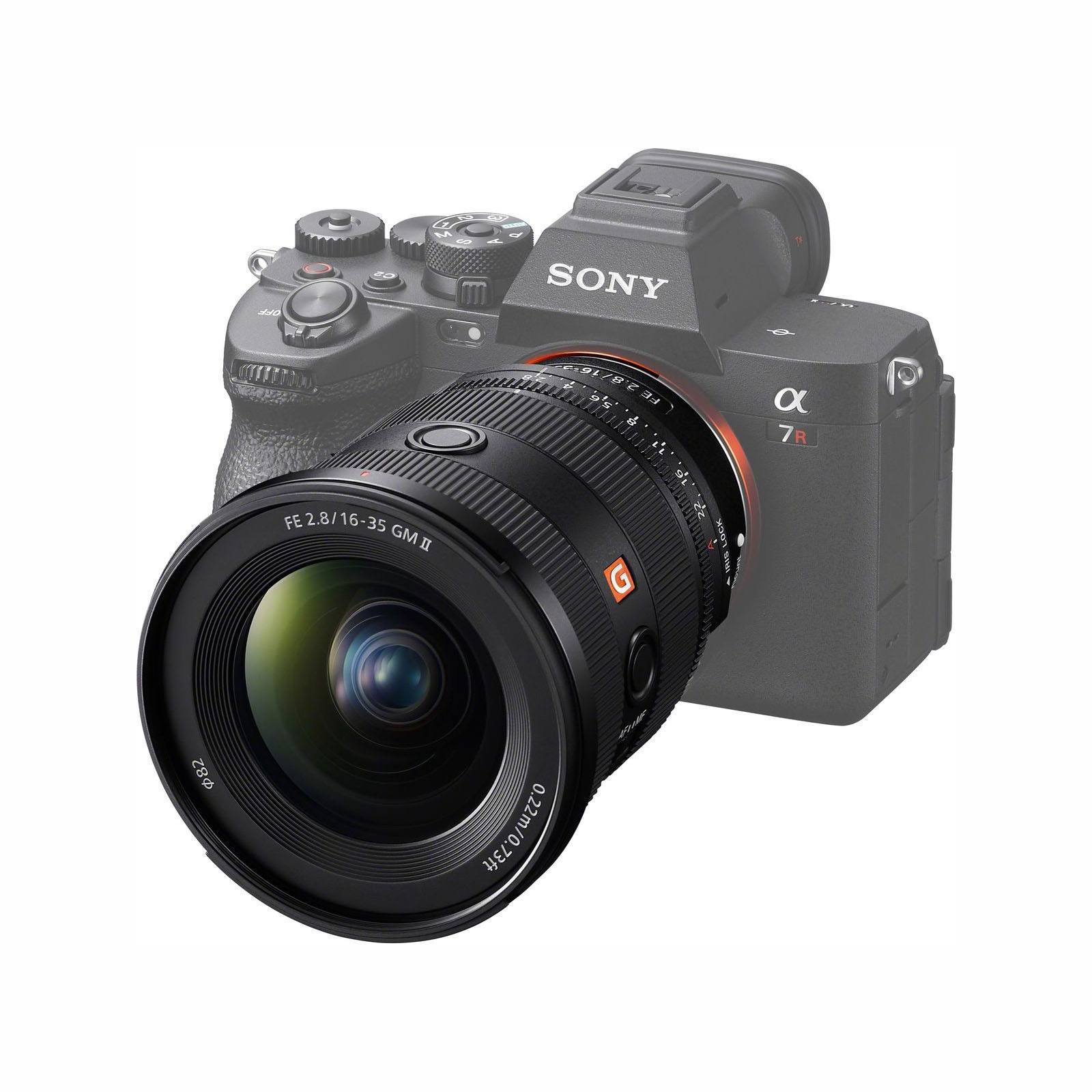 Sony Alpha 7R camera met FE 2.8/16-35 GM II lens bevestigd.