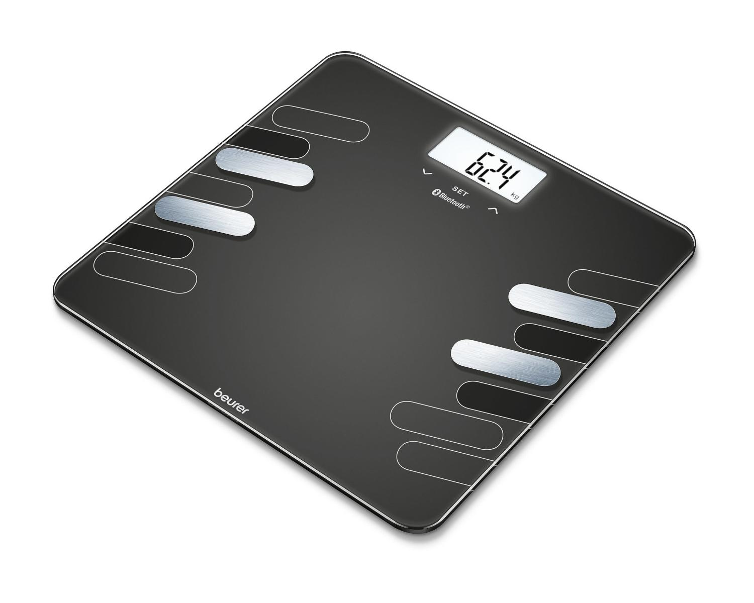 Bilancia digitale nera che mostra 62,4 kg con simbolo Bluetooth.