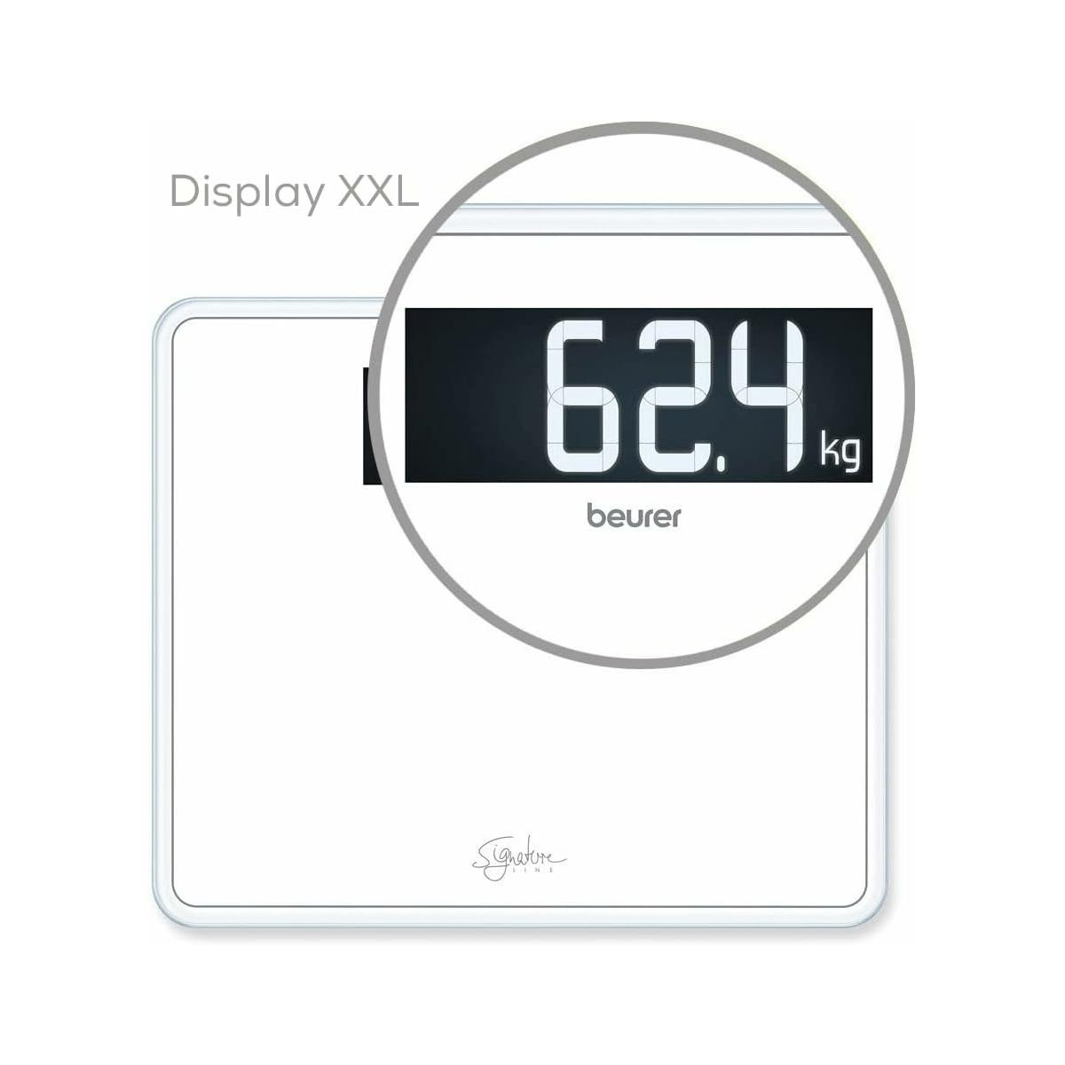 Bilancia digitale bianca con display 62,4 kg e logo Beurer.