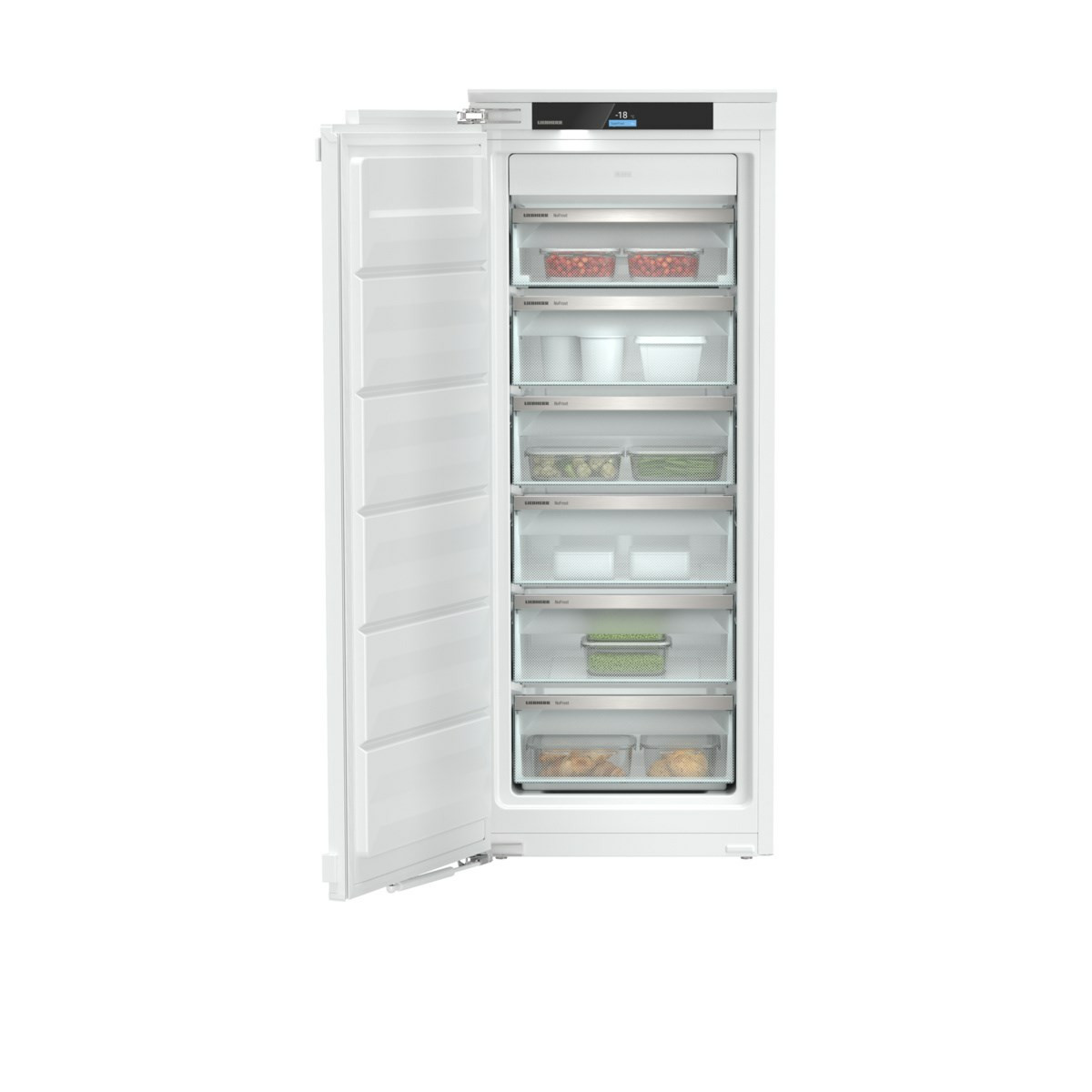 Un refrigerador blanco abierto con cajones llenos de alimentos.